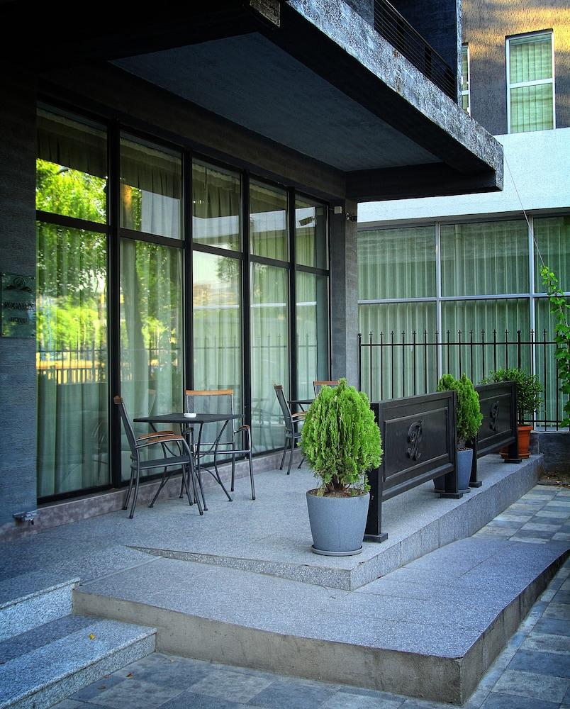 Hotel Rogalux Blue Tbilisi Exteriér fotografie
